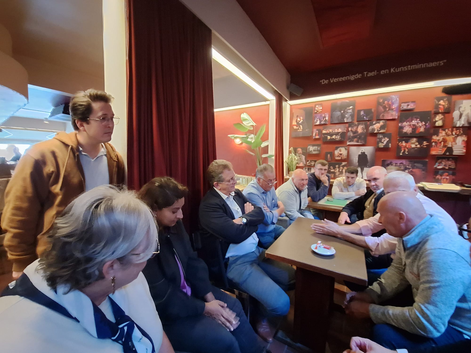 (+) Deinzenotering blijft ongewijzigd, ondanks moeilijke marktsituatie