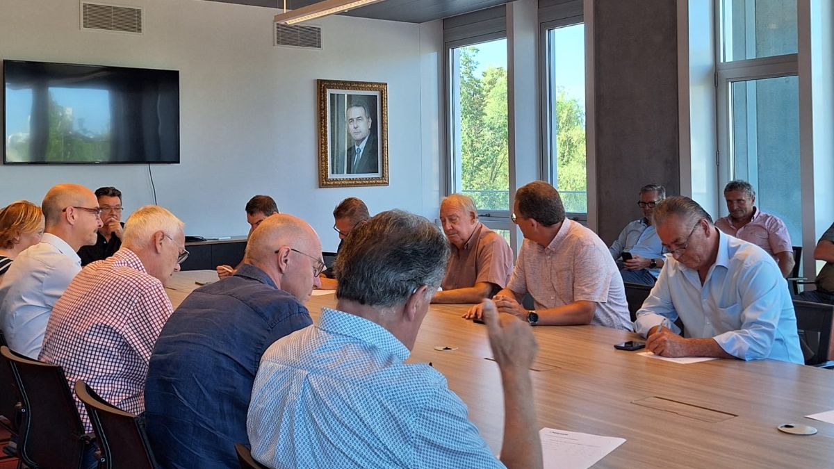 (+) Hittegolf zindert na in vleeskuikennotering