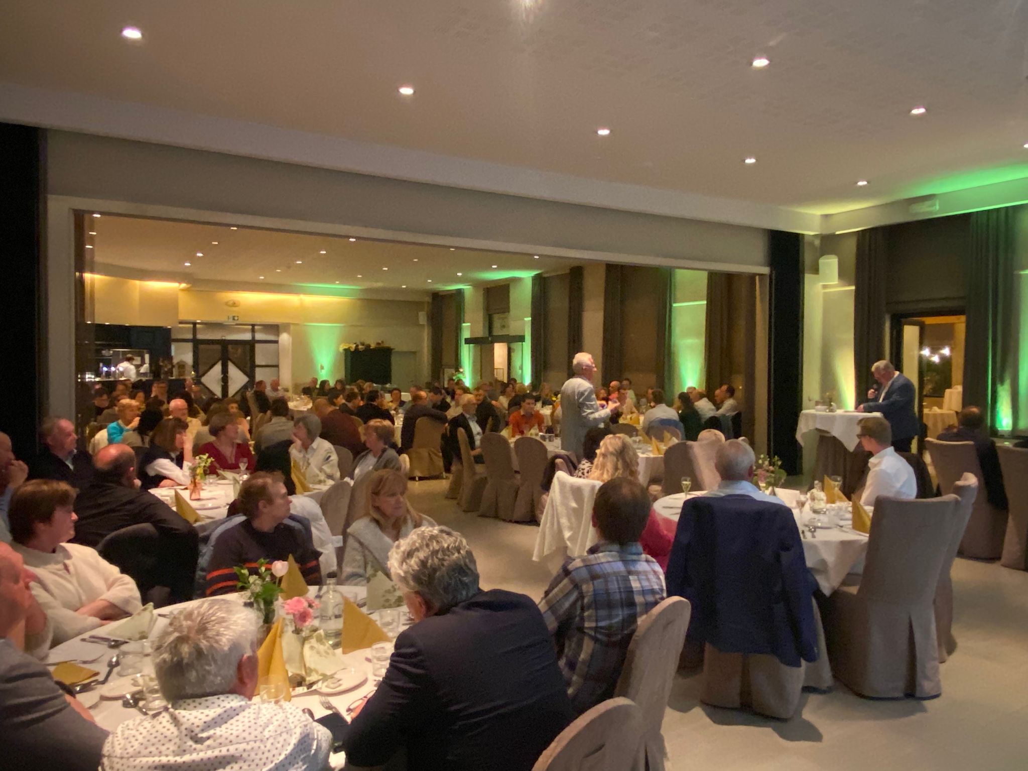 (+) Landsbond Pluimvee Oost-Vlaanderen verzamelt Oost-Vlaamse pluimveesector in Beervelde