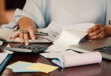 Clarinval voorziet steun voor landbouwers bij overstap naar e-facturatie