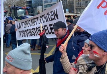 Verenigingen verenigen zich op Pinksteren voor protestwandeling tegen het politieke wanbeleid